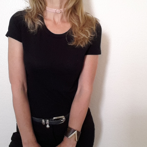 Pink Leatherette Crystal Circle Pendent Choker Necklace - One Size Fits Most - Picture 5 of 11